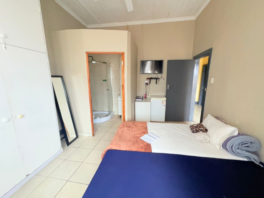 6 Bedroom Property for Sale in Quigney Eastern Cape